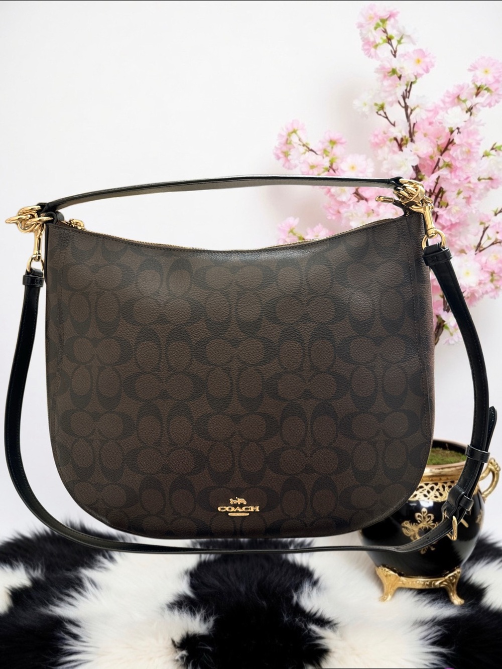 COACH ELLE SIGNATURE HOBO BAG